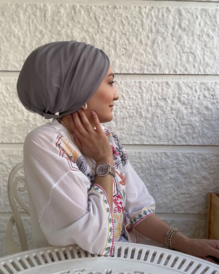 Burgu Detaylı Hazır Tül Bone - Gri