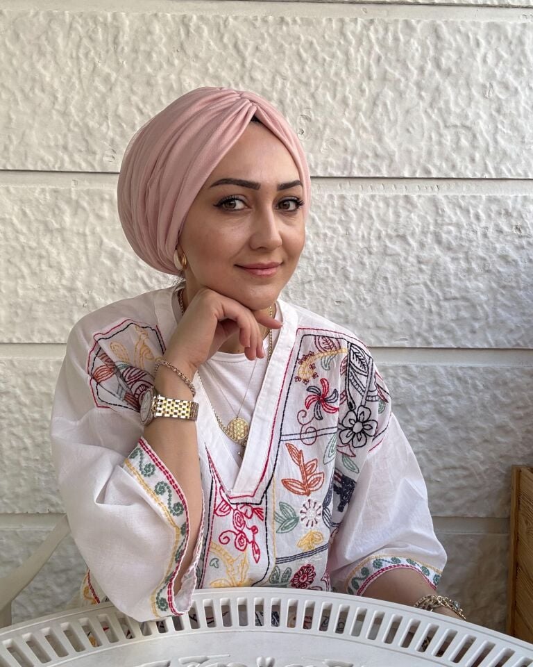 Burgu Detaylı Hazır Tül Bone - Pudra