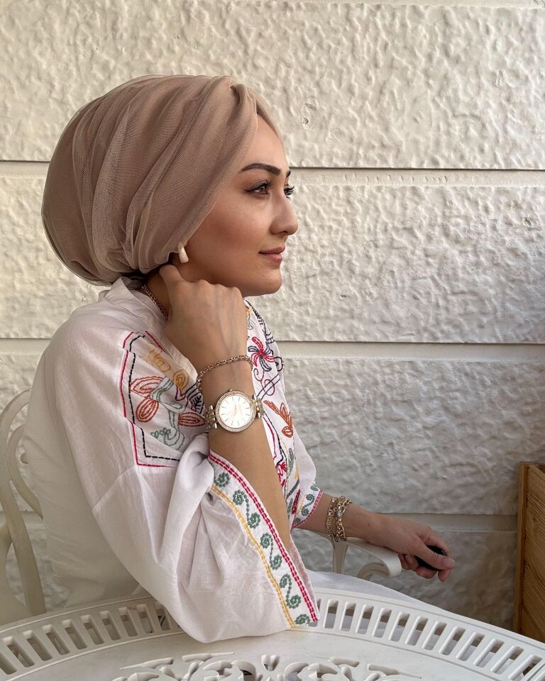 Burgu Detaylı Hazır Tül Bone - Vizon