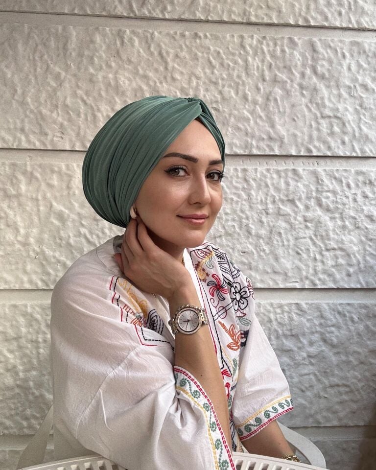 Burgu Detaylı Hazır Bone – Yeşil