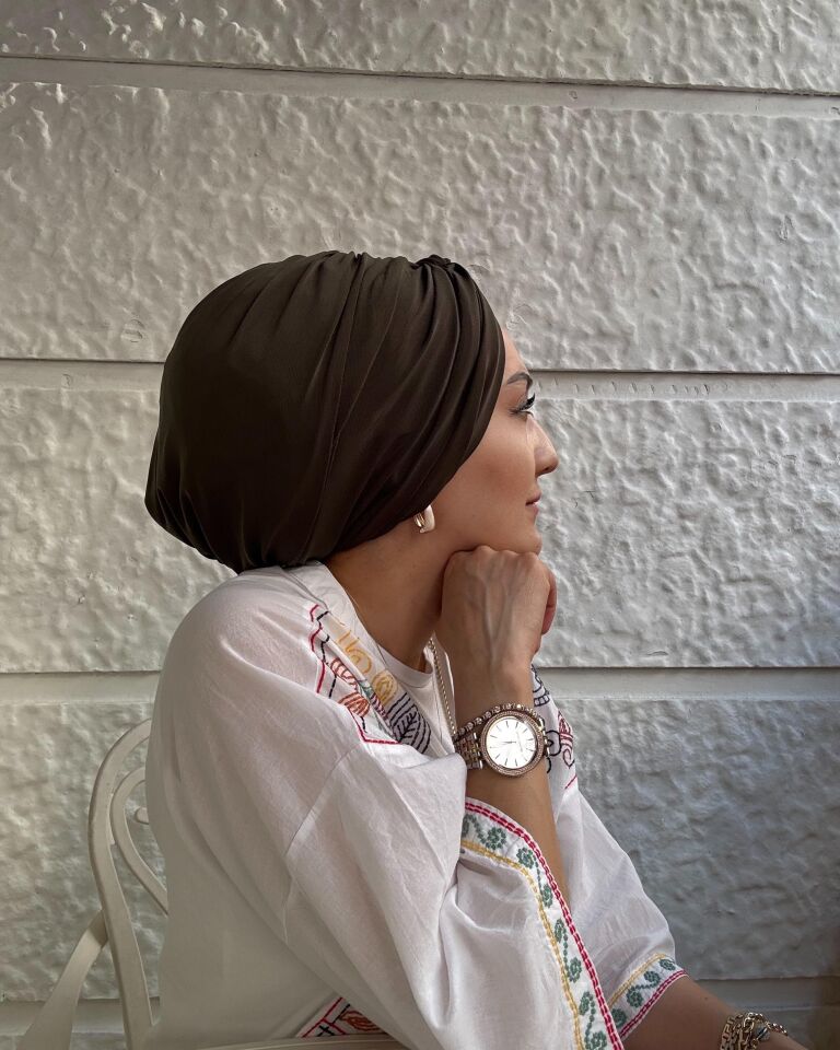 Burgu Detaylı Hazır Bone – Haki