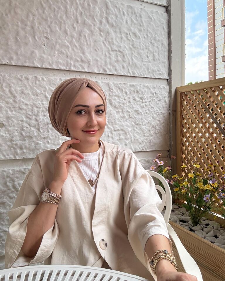 Burgu Detaylı Hazır Tül Bone - Karamel