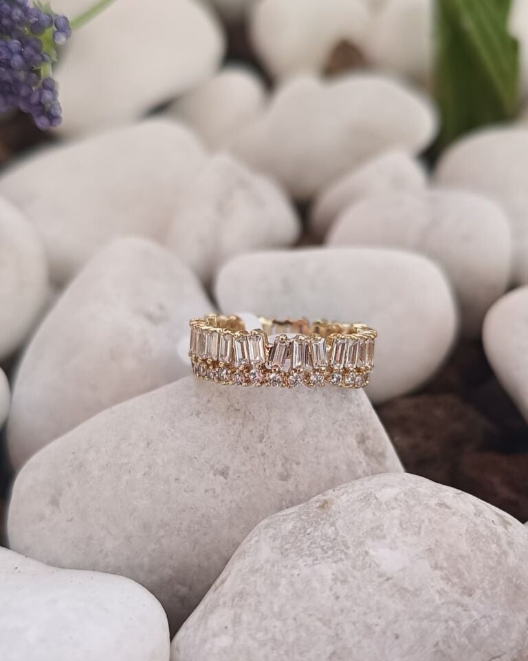 Beyaz Taşlı Tamtur