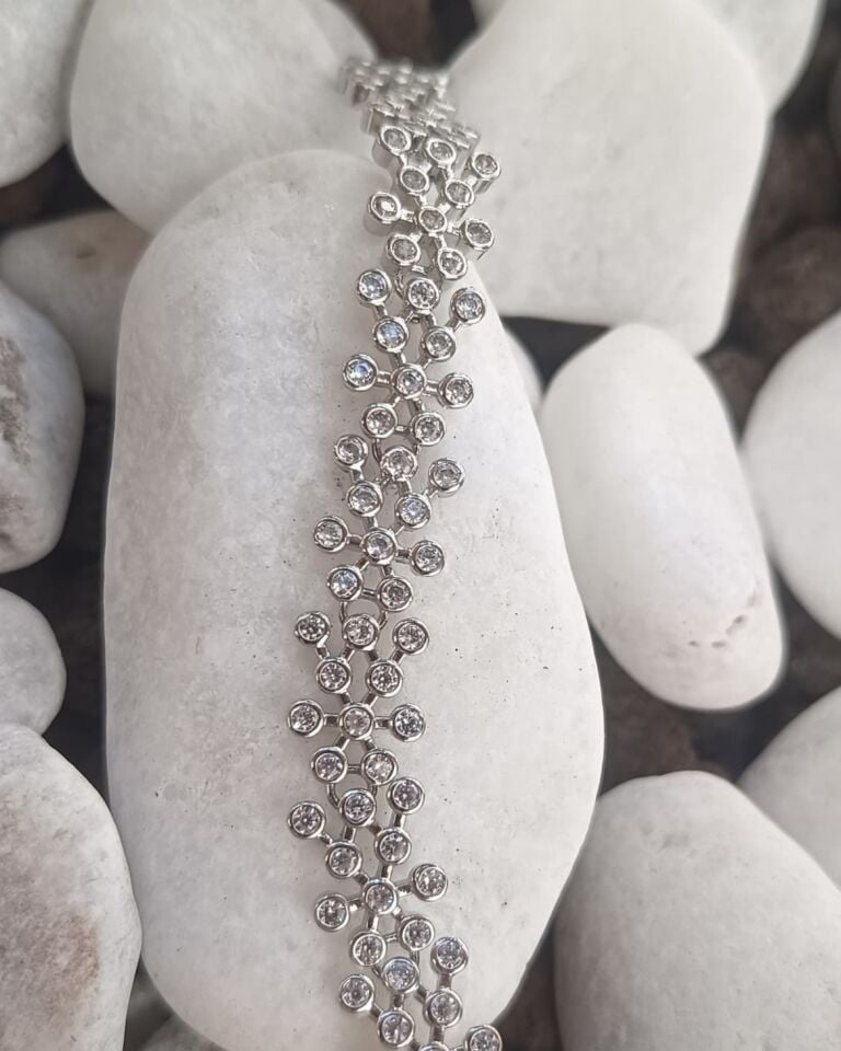 Xuping Saf Işıltı Bilekliği