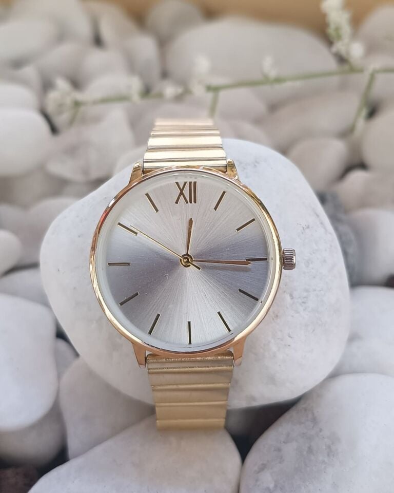 Minimal Gold Kadın Kol Saati – Metal Kordonlu