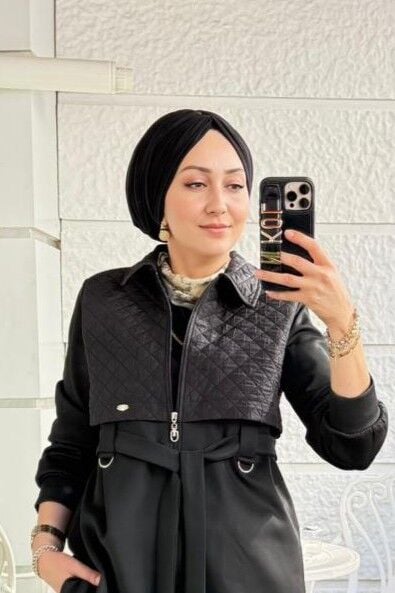 Kapitone Detaylı Takım - Siyah