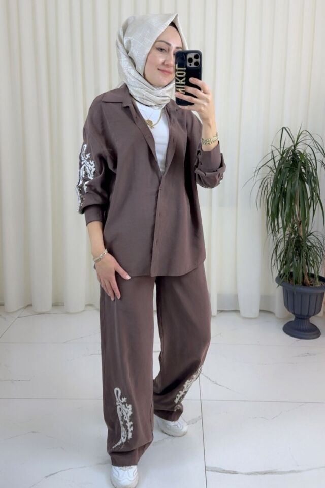 Payet İşlemeli İkili Takım - Kahverengi