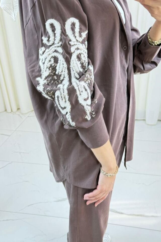 Payet İşlemeli İkili Takım - Kahverengi