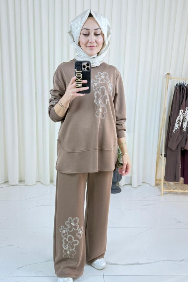 Çiçek İşlemeli İkili Takım - Kahverengi